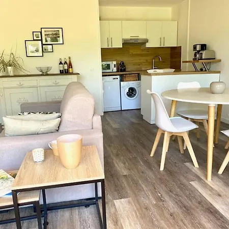 Le Corton - 45m2 - Parking - Jardin - Wifi Апартаменты Каси